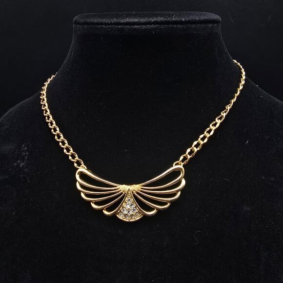 Avon 1987 Delicate Sparkle Necklace Gold Tone Rhinestone Butterfly - Picture 1 of 8